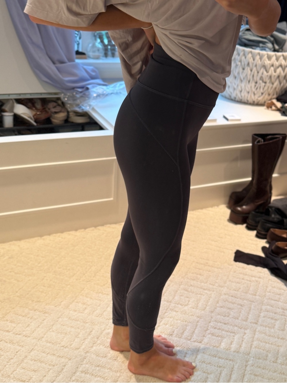 Lululemon InStill High-Rise Leggings Size 4 - Picture 3 of 9